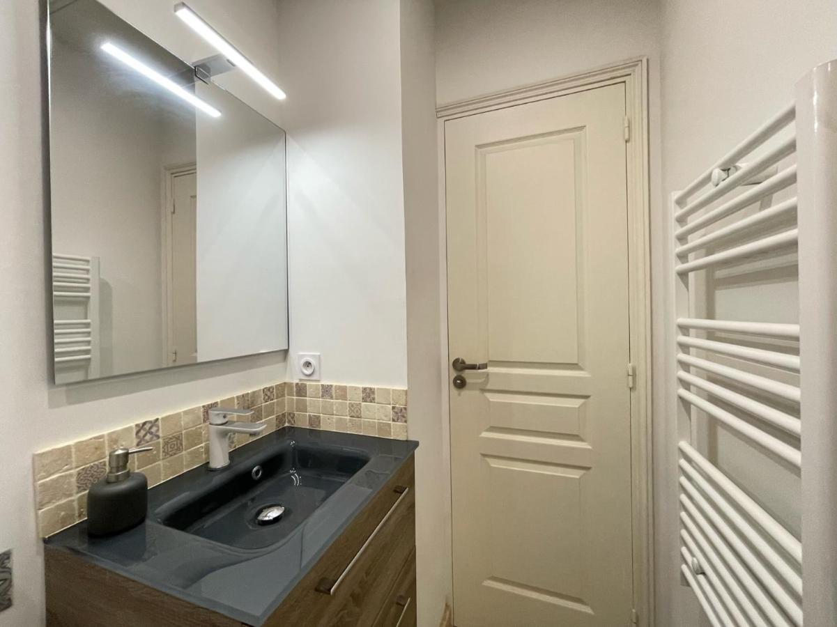 Nice Renting - Cambrai - Luxurious Sea View Terrasse - King Bed - Parking - Ac - Fully Equipped Luaran gambar